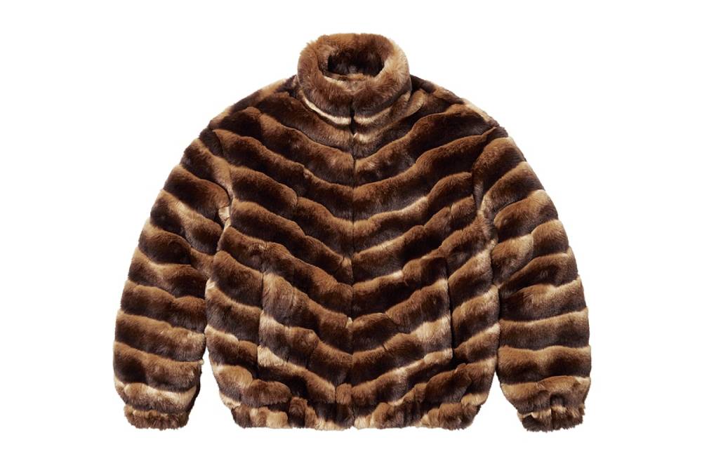 Верхняя одежда и куртки Supreme