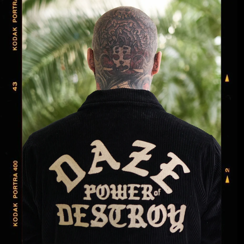 бренд одежды DAZE
