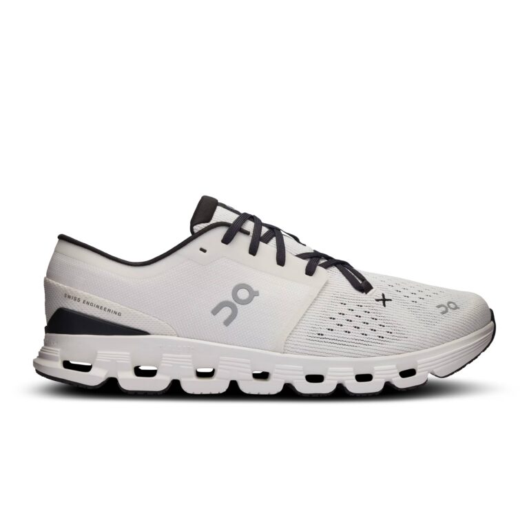 Кроссовки On Cloud X 4 Ivory / Black