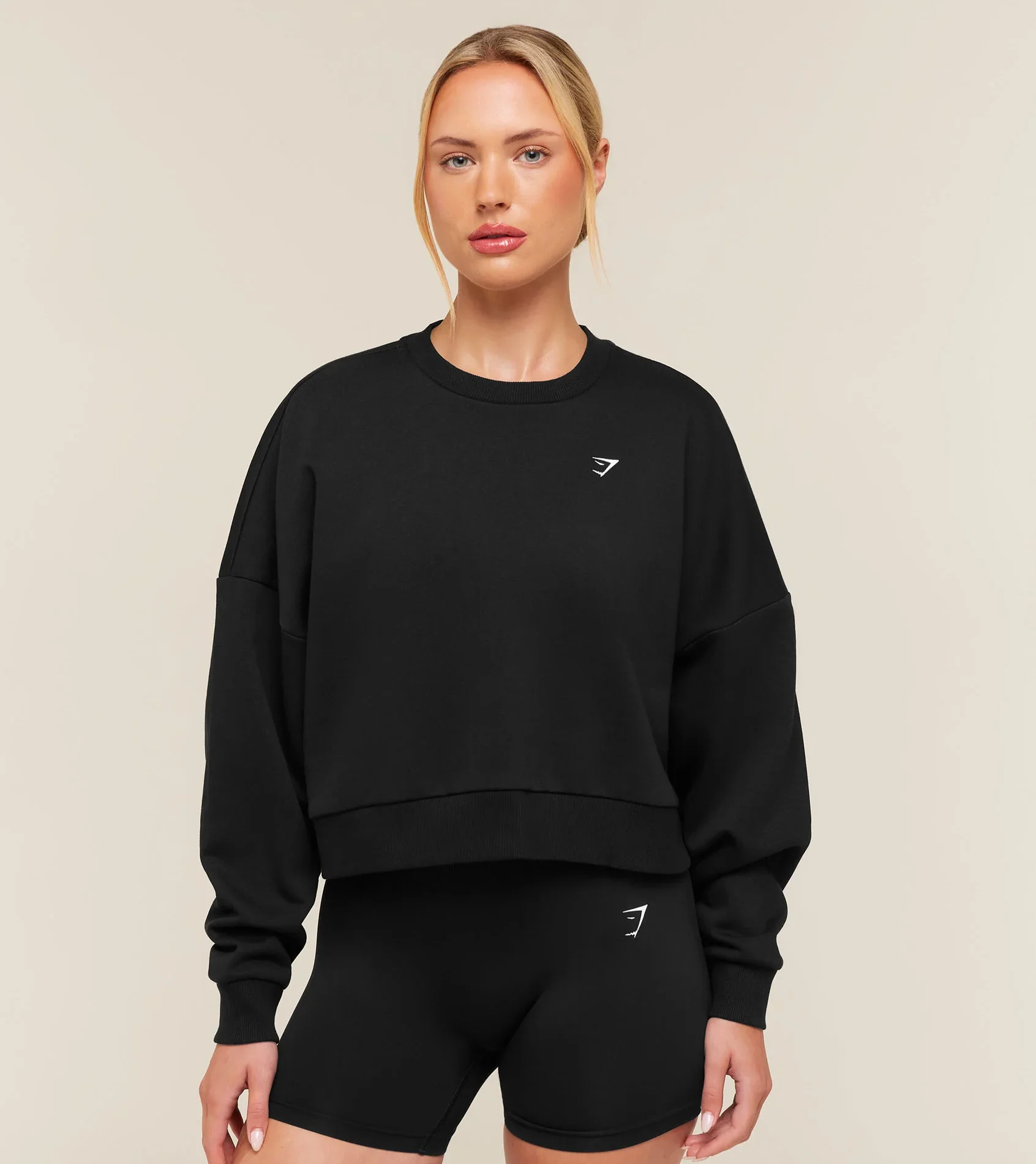 Свитшот GymShark Training Oversized Boxy Sweatshirt Black
